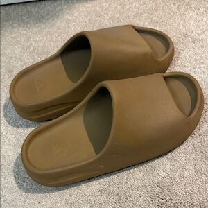 Adidas Yeezy Slides Sandals. Size 10